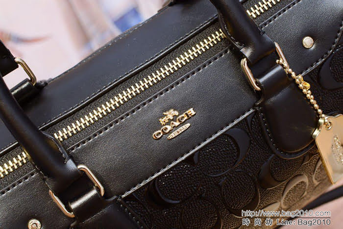COACH蔻馳 C家新款 11920 漆皮壓花枕頭包 容量大 可單肩斜挎  Chz1106